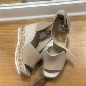 Elegant Beige Wedge Sandals